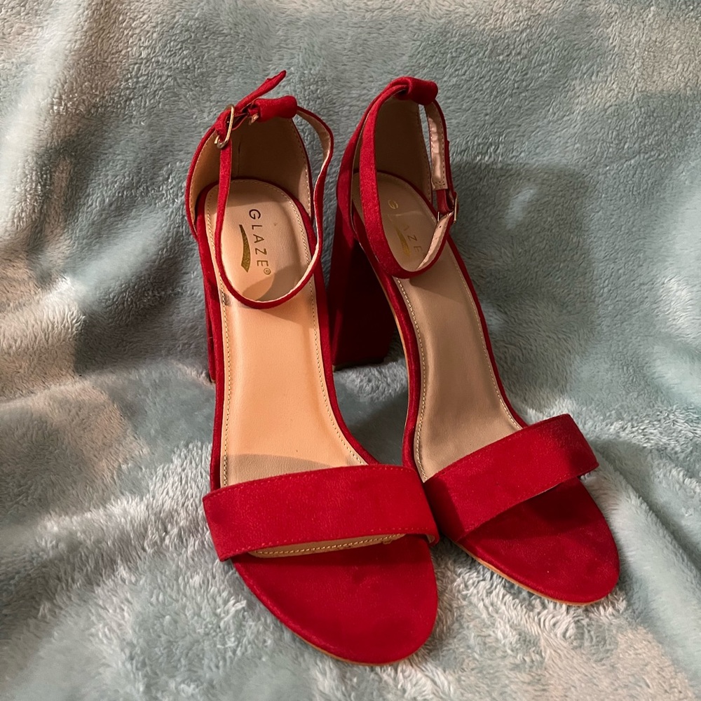 Glaze Ladies Red Block Heels, Size 10, excellent condition, stunning